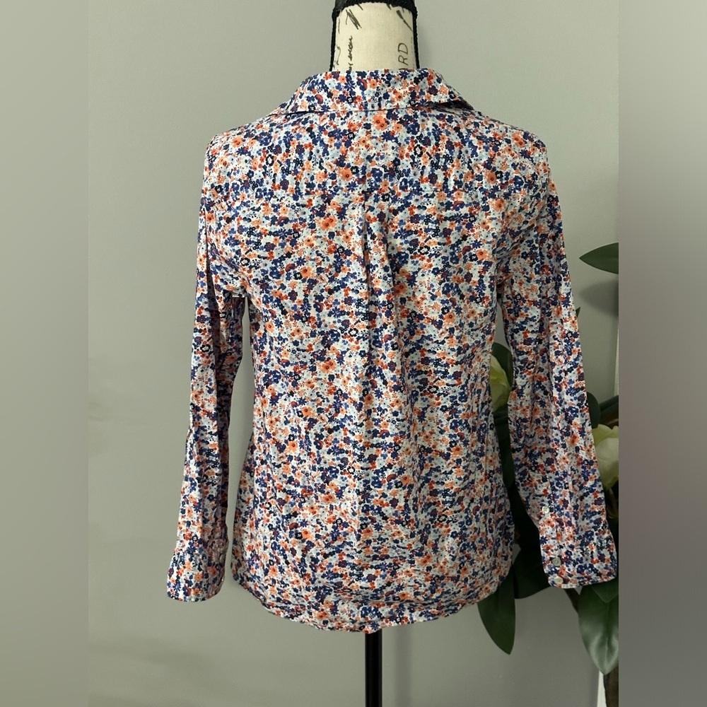 Talbots Red and Blue Fitted Long Sleeve Blouse 💕 - Picture 3 of 10